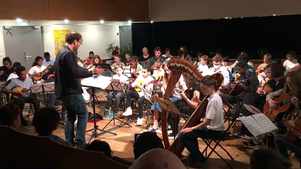 Ensemble &agrave; plectre junior de l'Estudiantina d'Argenteuil - AUTOMATES - Romain Perda