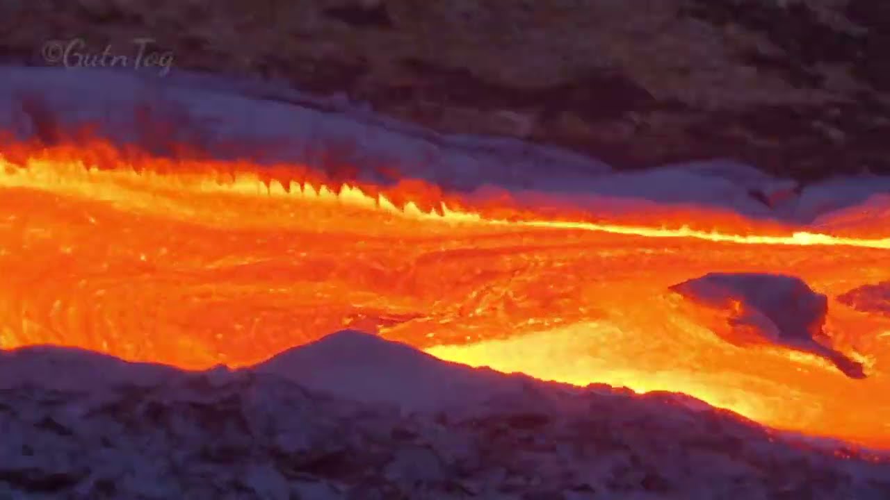 LAVA BREACHED Western Lava Wall, #IcelandVolcano on 05.06.21