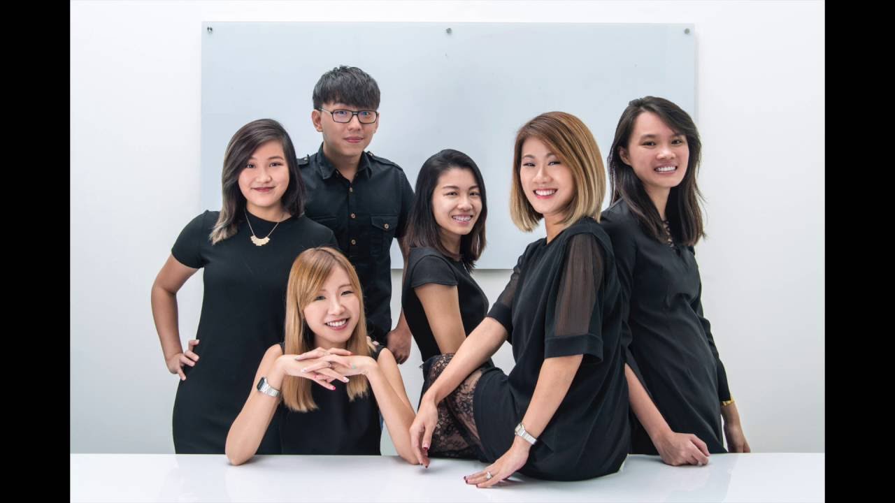 How to pose for corporate group shoot