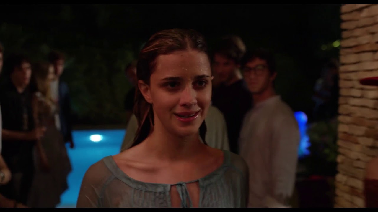 serie baby (s01e04) &bull; scene Chiara is pushed into the pool