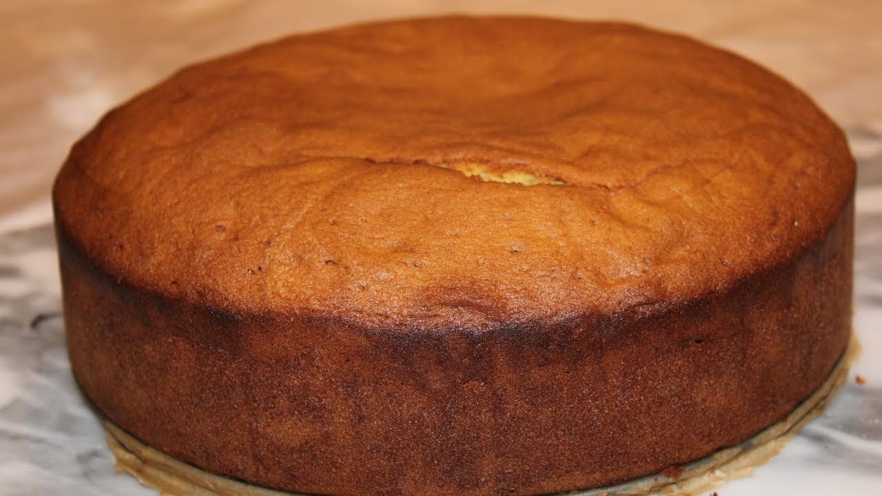 Simple Vanilla Cake Recipe – Light and Airy Sponge