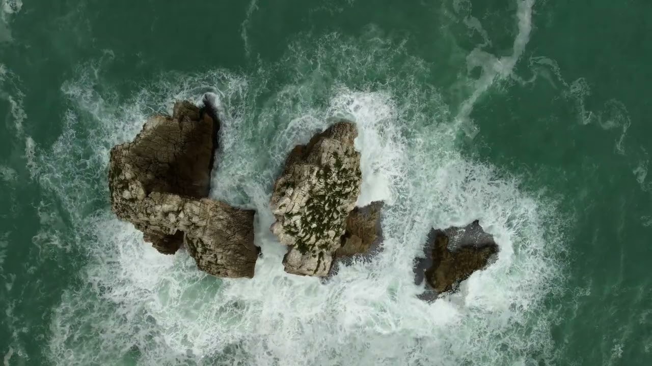 🌊 Olas del mar vistas desde dron | ASMR relajante | 31 minutos | 4K