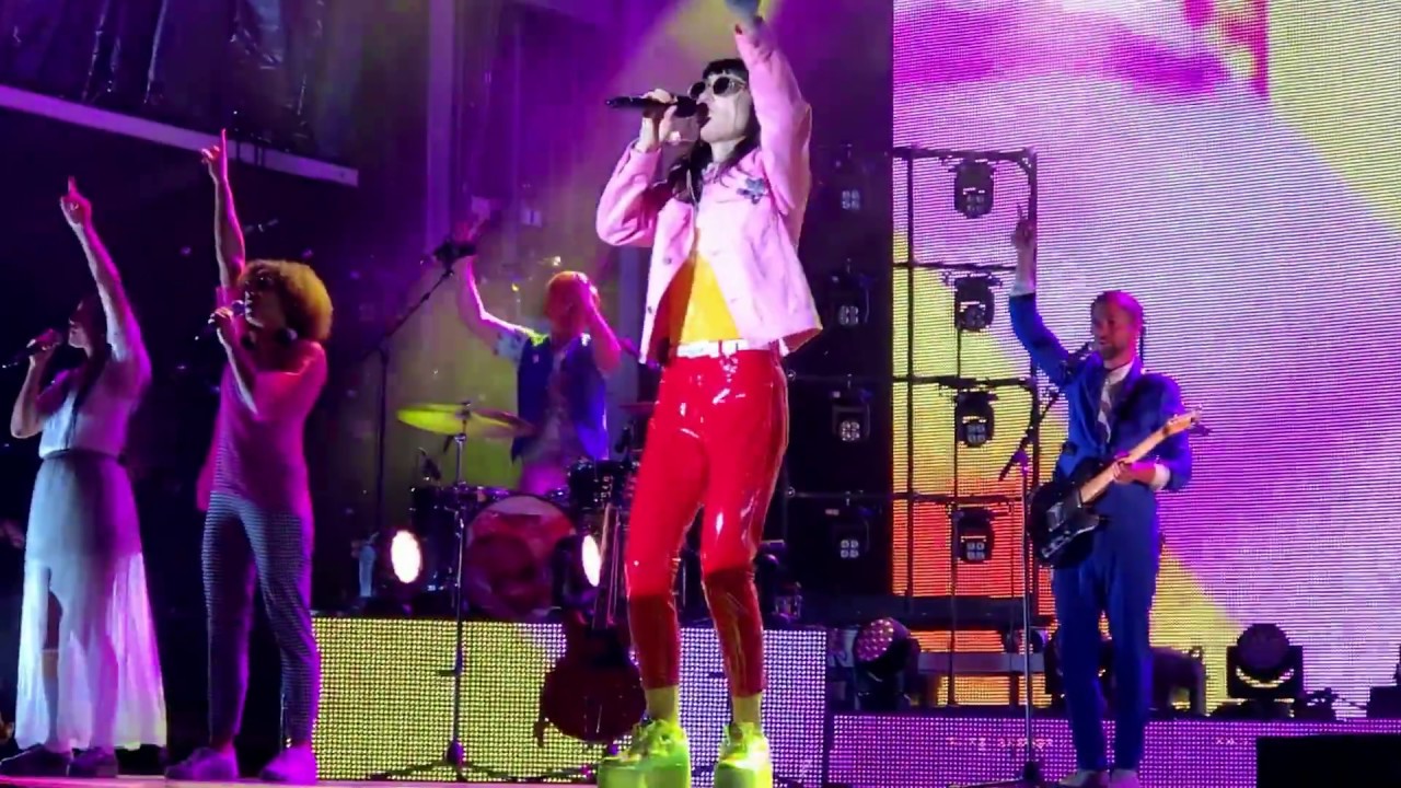 Laleh, Live Sweden 170722 - Bara Få Va Mig Själv