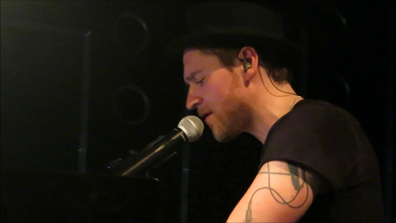 Zwischen Mann und Kind - Johannes Oerding @Tollhaus Karlsruhe