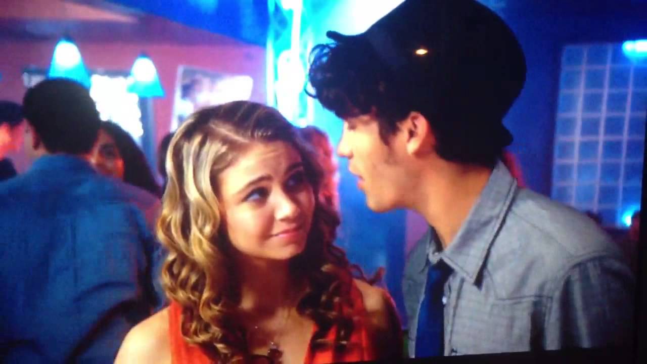 Salsa Scene. René Gutierrez