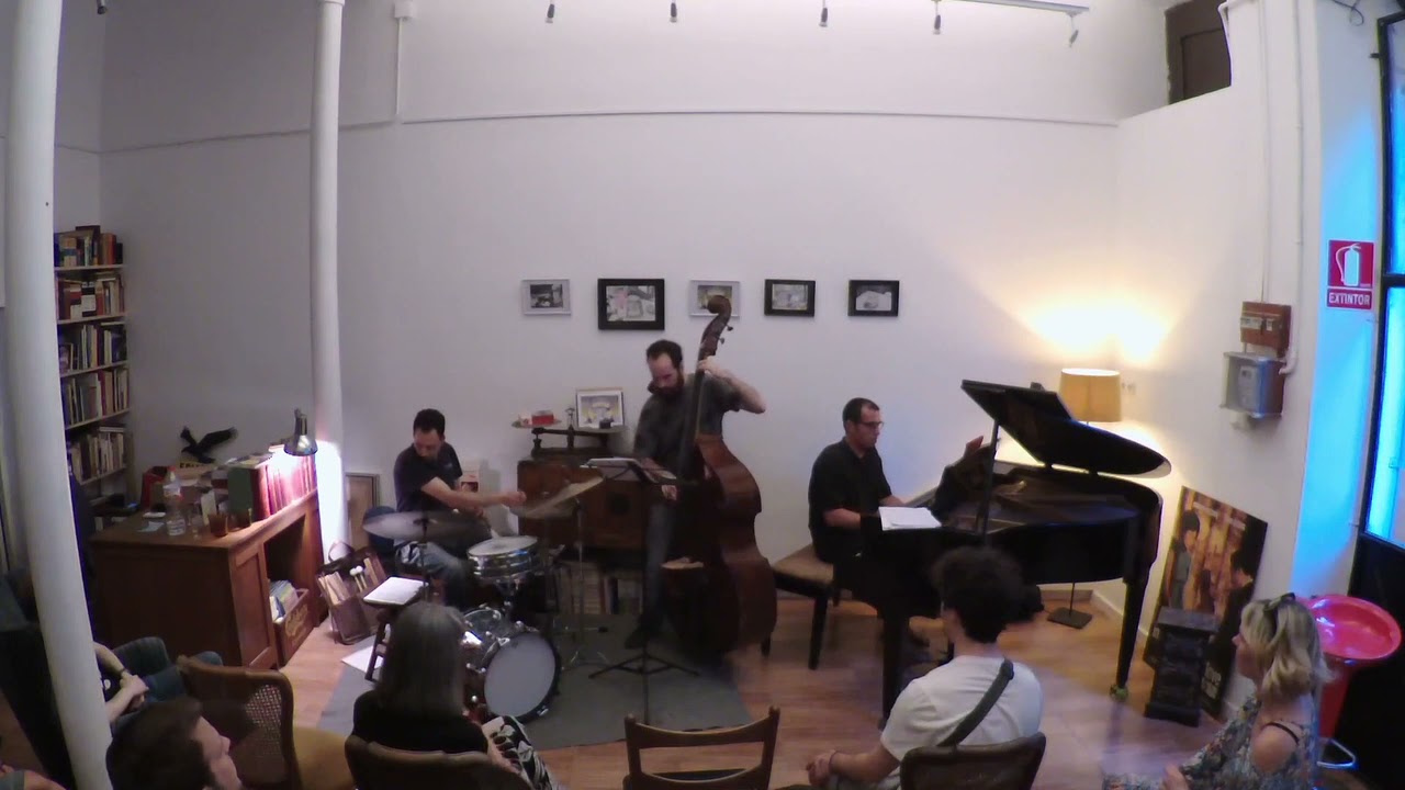 Sergi Sirvent SMOOTH TRIO / Polzes