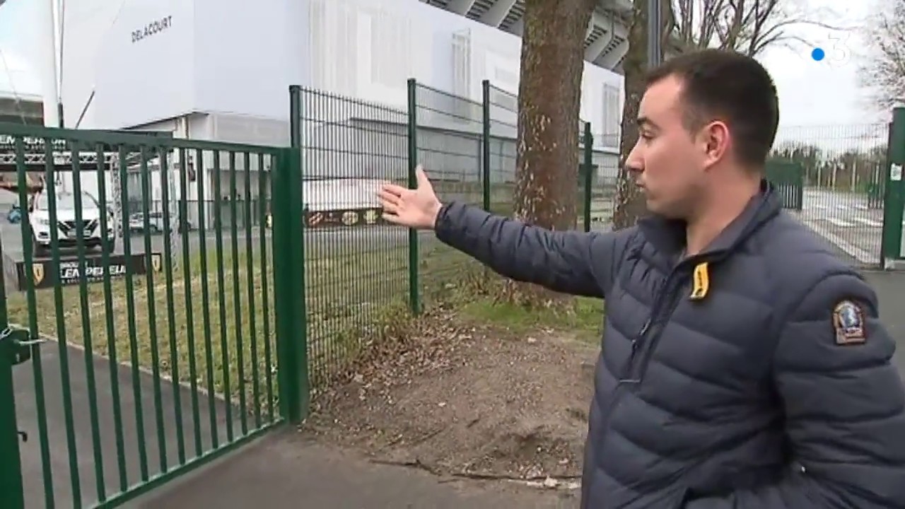 RC Lens : le témoignage de Guillaume Kasnowski, l'élu qui accuse 3 joueurs de l'avoir frappé