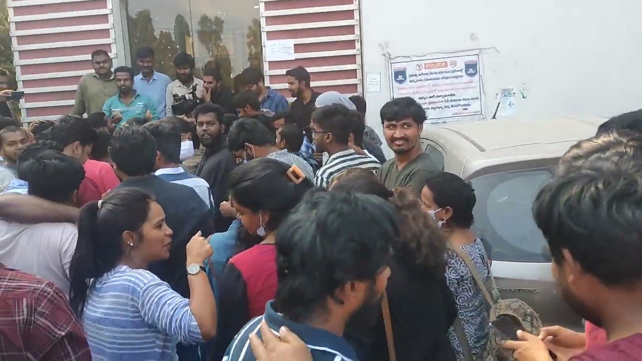 Power Star craze at Kushi movie rerelease