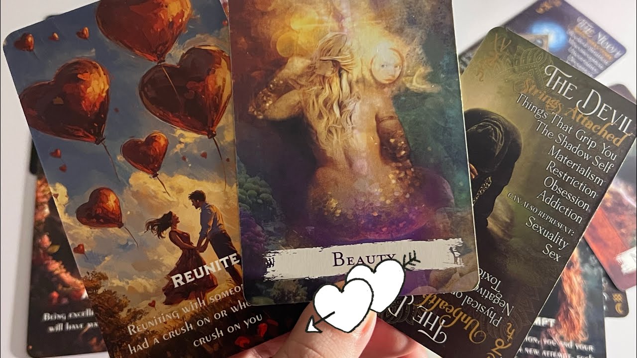 What&rsquo;s coming towards you? Love/career👀😍 Hindi tarot card reading