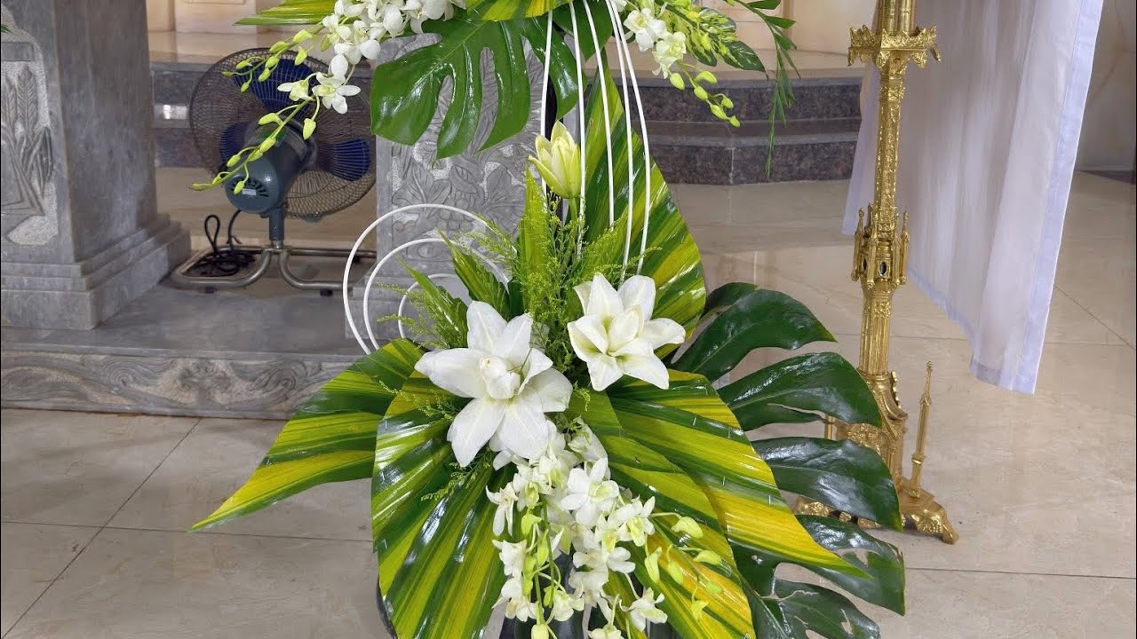 Cắm hoa nhà thờ 2 tầng