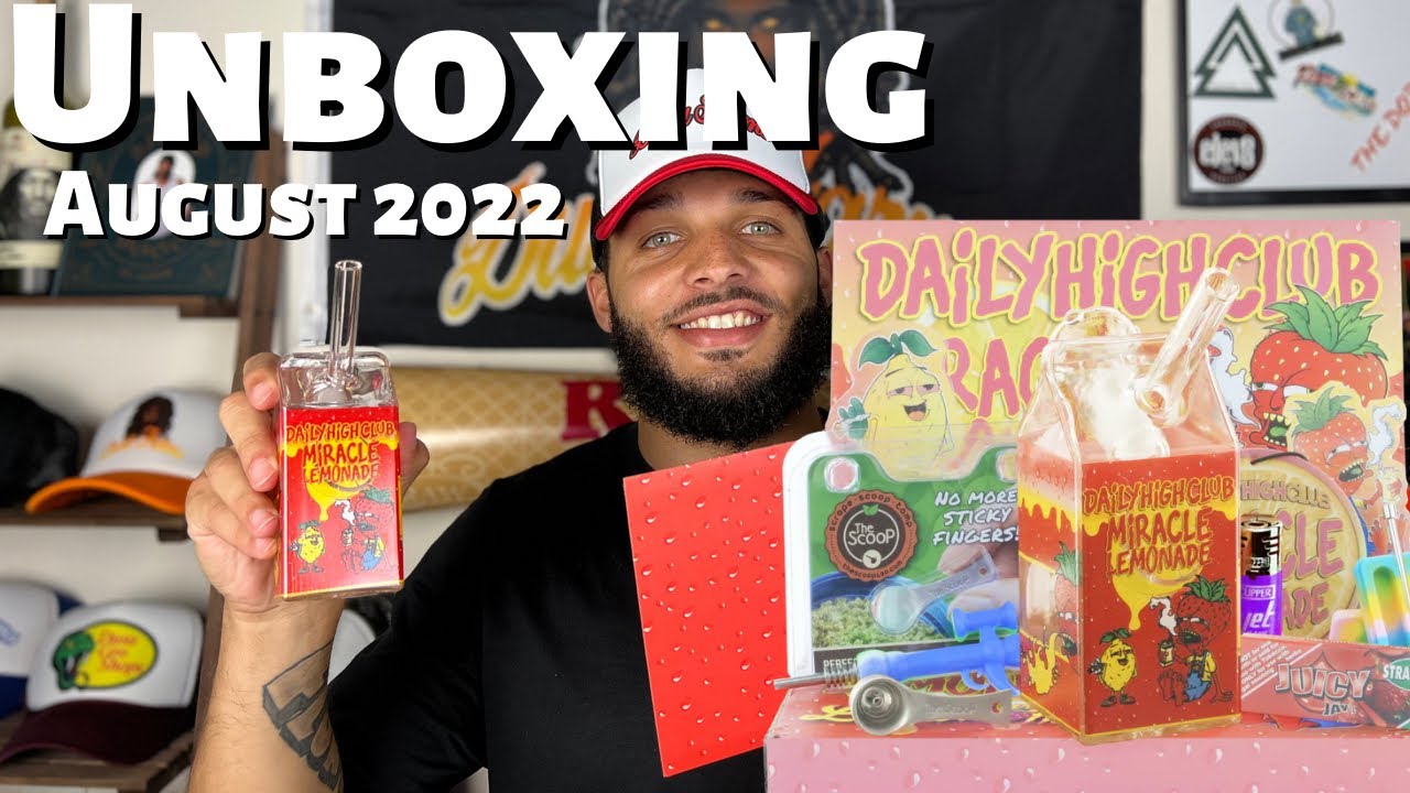 Unboxing The Daily High Club Box For August 2022 - Strawberry Lemonade Theme
