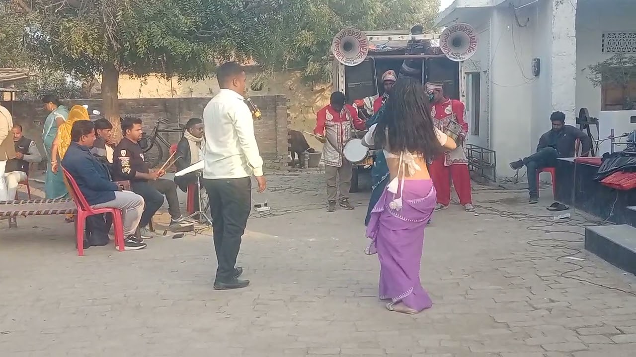 👉 बब्बन बैडण अलिनगर चटटी जिला मऊ 👈8726262186