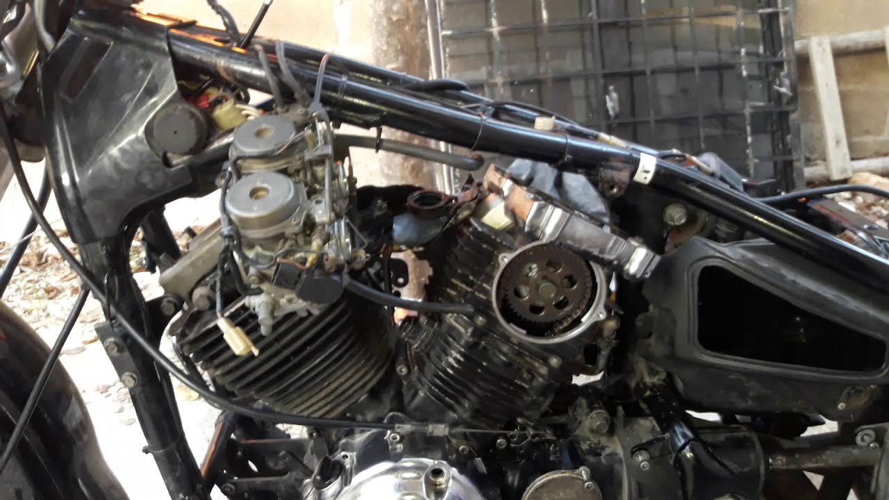 YAMAHA 650 V STAR. Sincronización del tiempo 1.