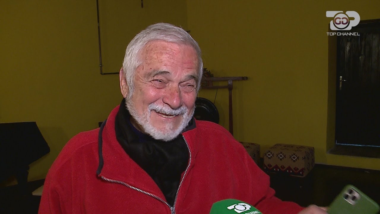 80 vjeç dhe në skenë, Viktor Zhusti tregon sekretin e moshës!-  Goca & Gra