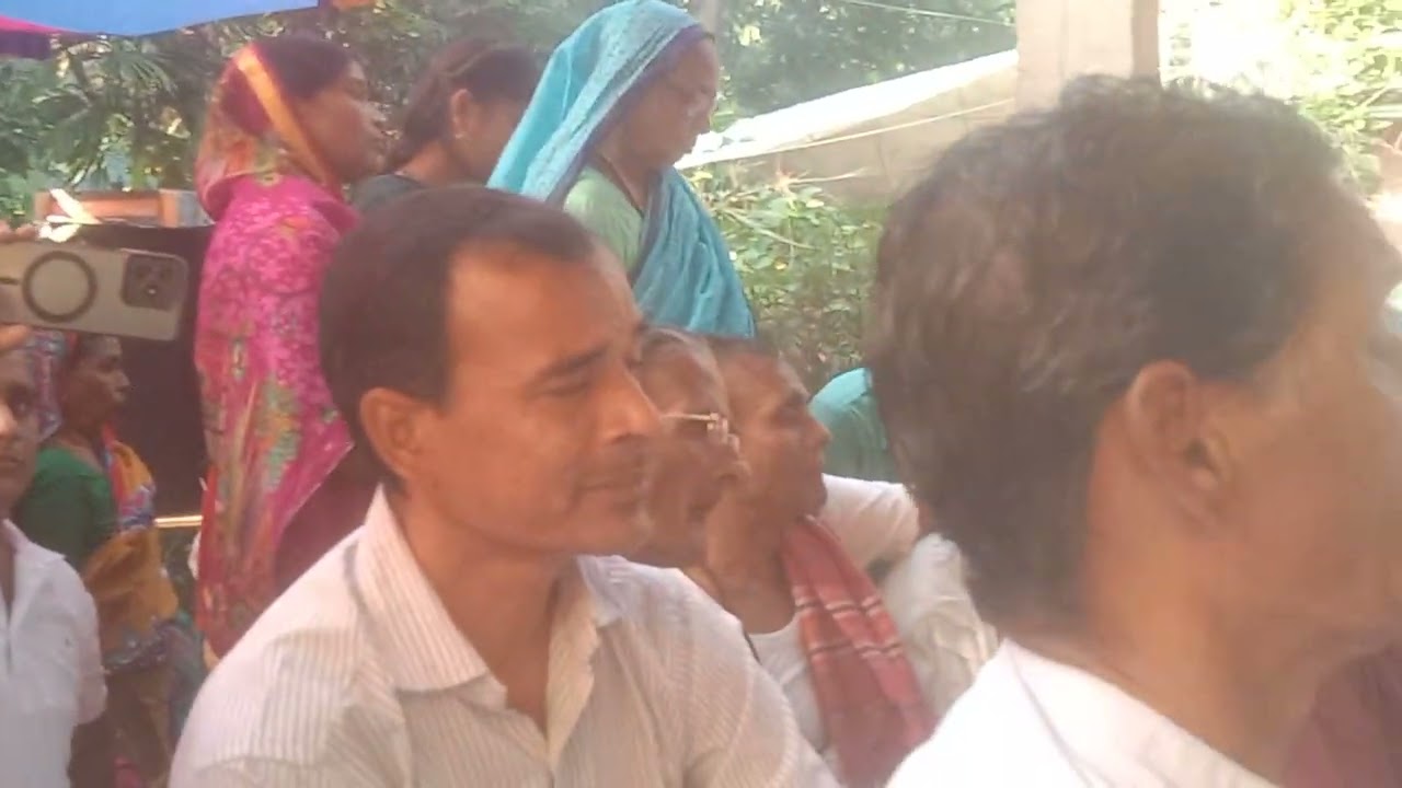 অসুস্থতার দেড় বছর পরে পাগল সংগীত গাইলেন অমল শীল কাকা। 