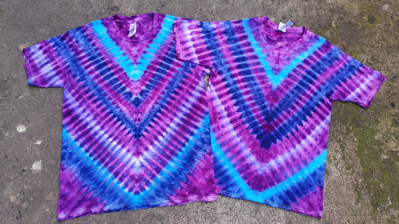 How to Tie Dye: V pattern (HWI)