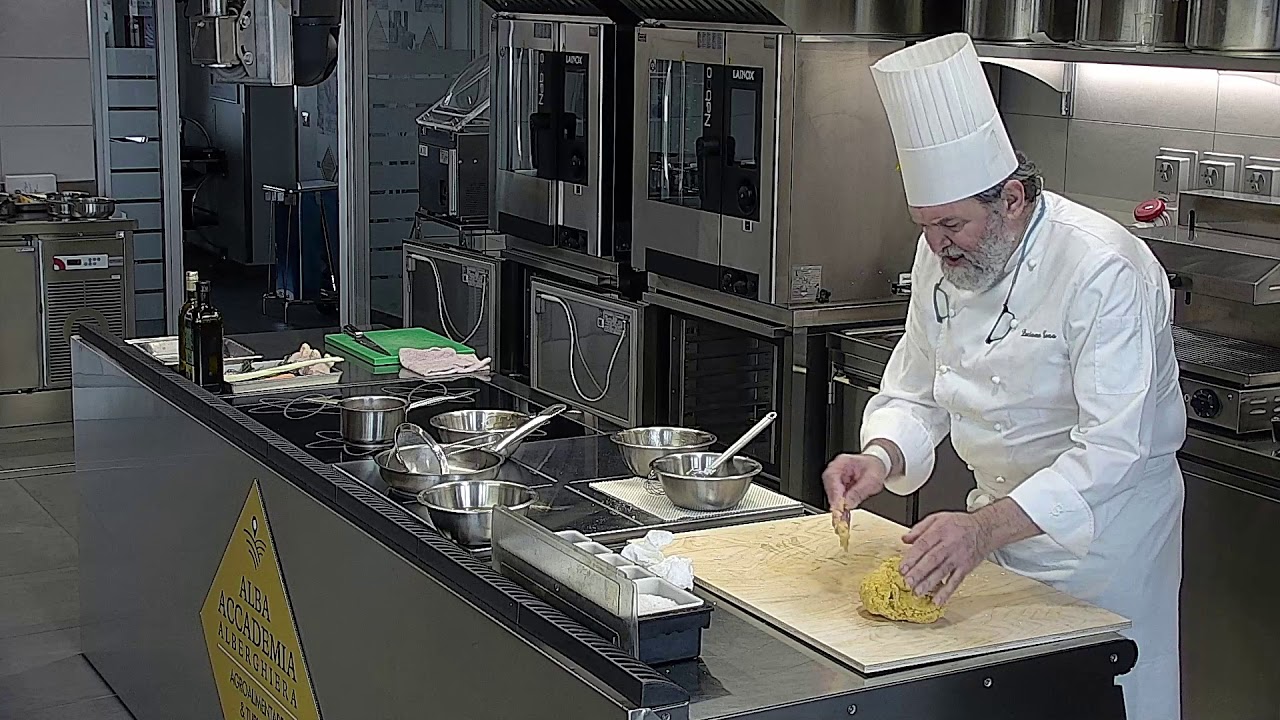 Tagliatelle al ragù bianco