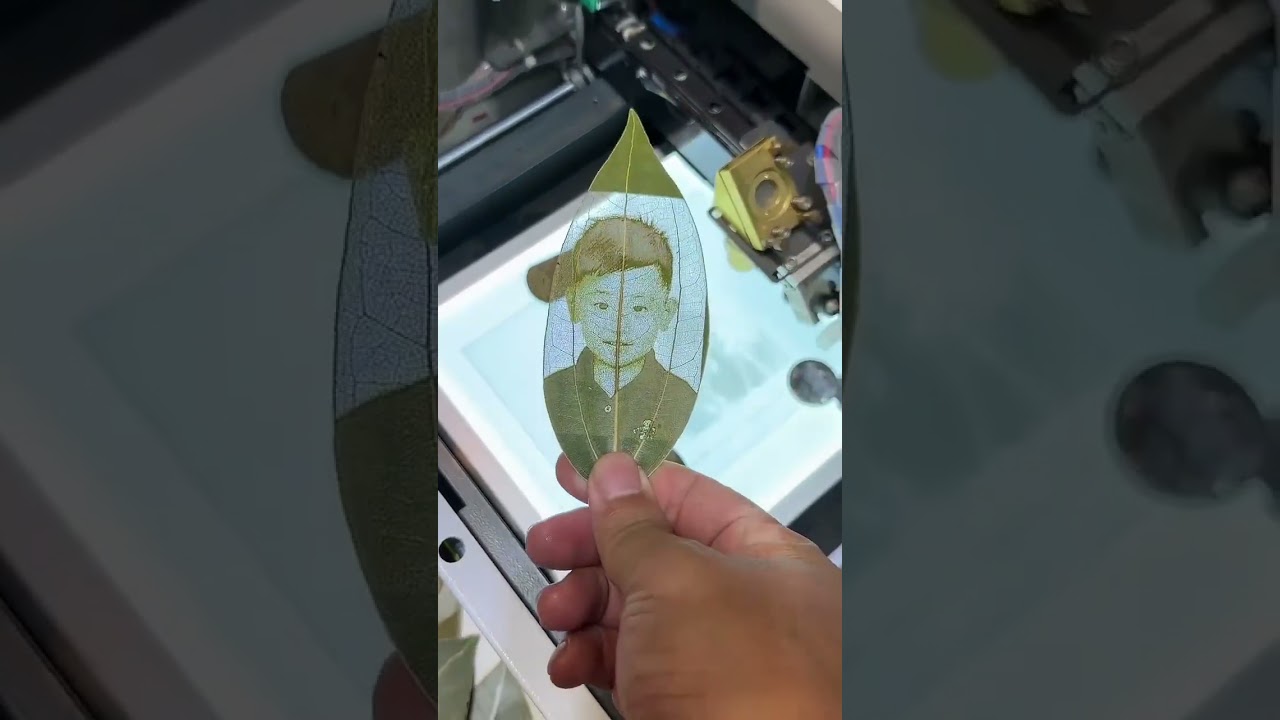 Small desktop CO2 laser engraving machine