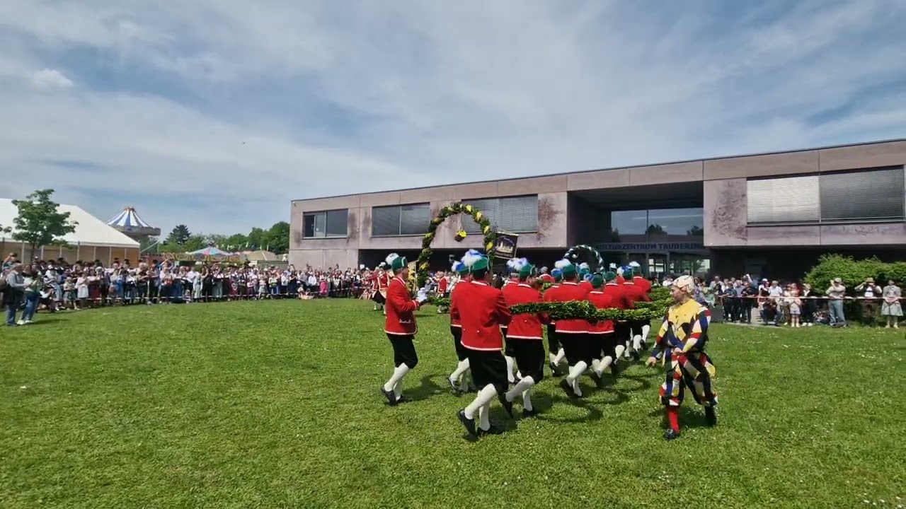Truderinger Musikverein, Schäfflertanz, Böllerschiessen bei der Truderinger Festwoche am 21.05.2023