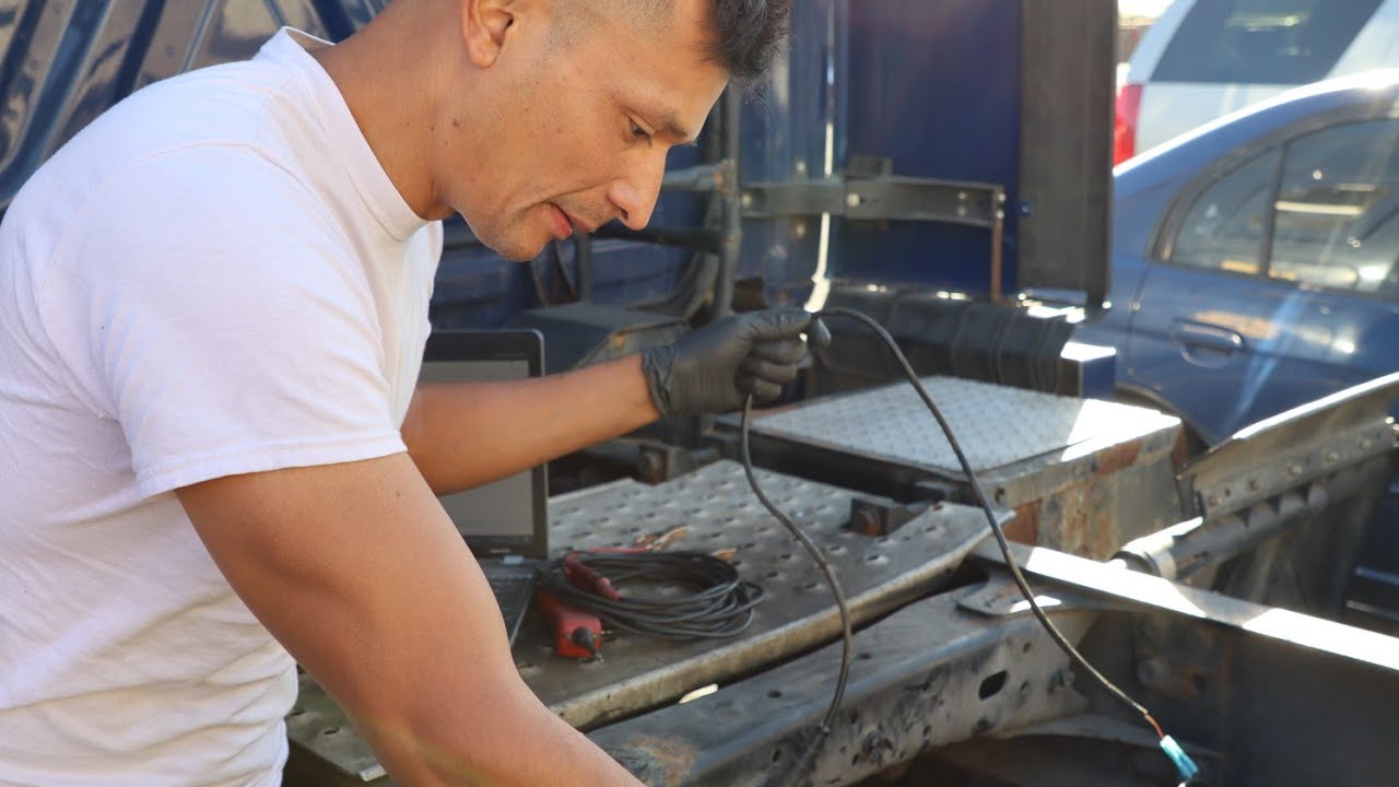 ABS braking system diagnostic class for heavy duty truck how to repair it how to find problems