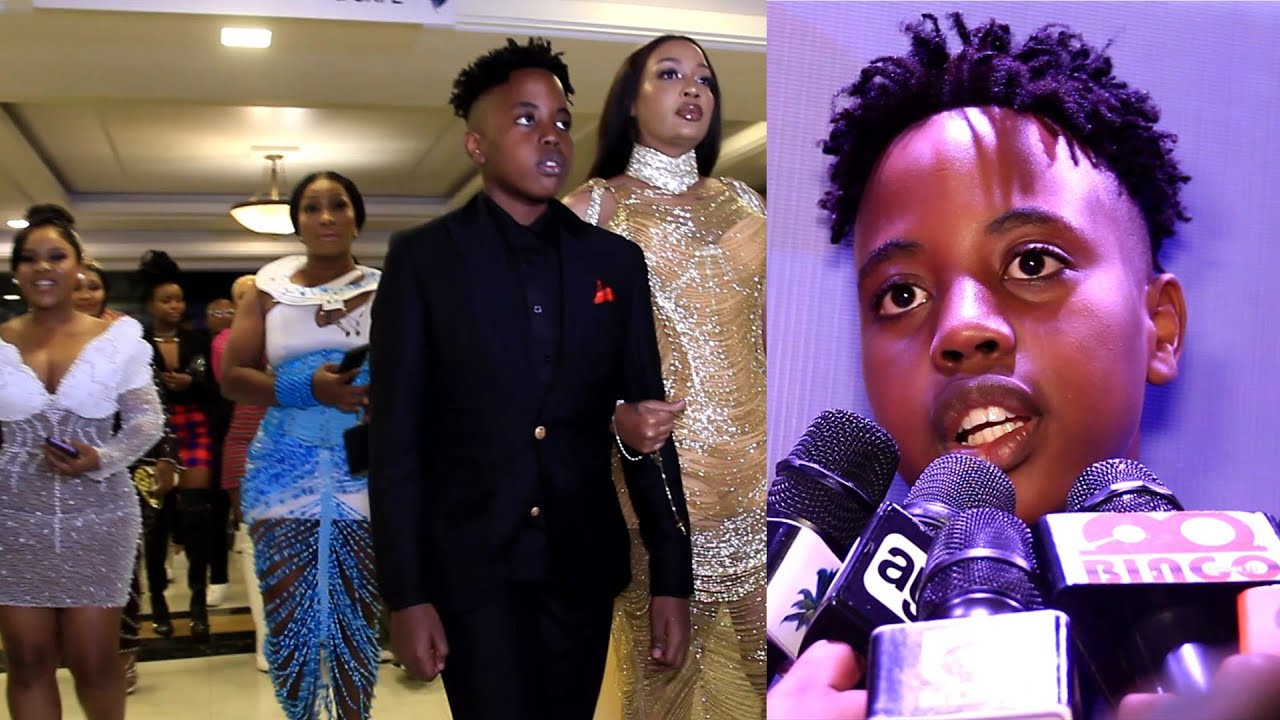 TAZAMA UWEZO WA KRISH ,MTOTO WA IRENE UWOYA  NA MASTAA WAKIINGIA KWENYE UZINDUZI WA MOVIE  OLEMA