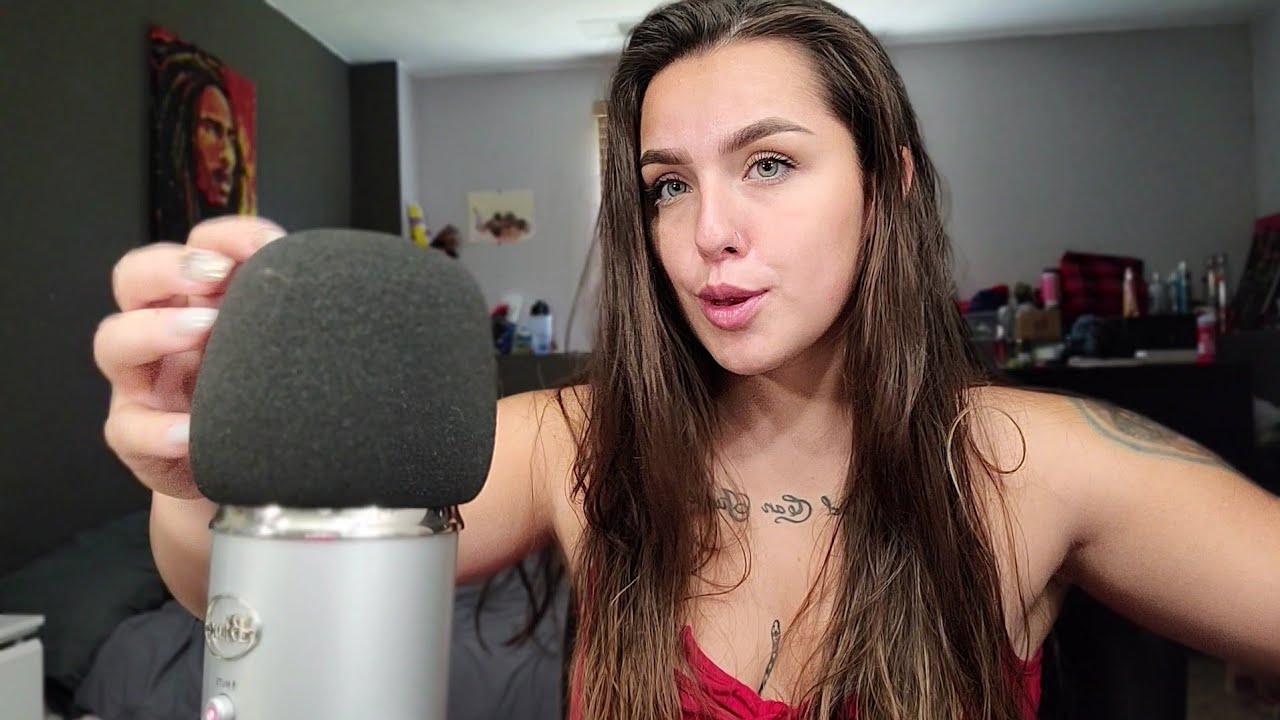 ASMR- Q&A Announcement!! Mouth Sounds, Mic Scratching, And Fast Tapping!!!!