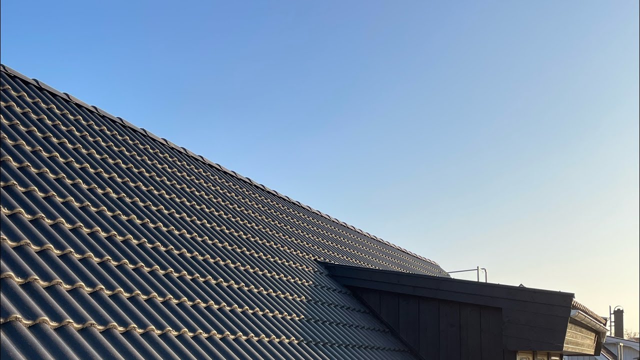 Two Roofers Lift Tiles Onto Roof – Full Process