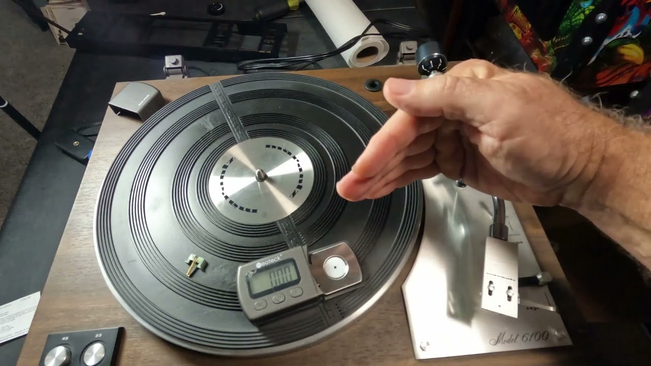 Проигрыватель Marantz 6100, часть 2: установка ремня, балансировка тонарма.