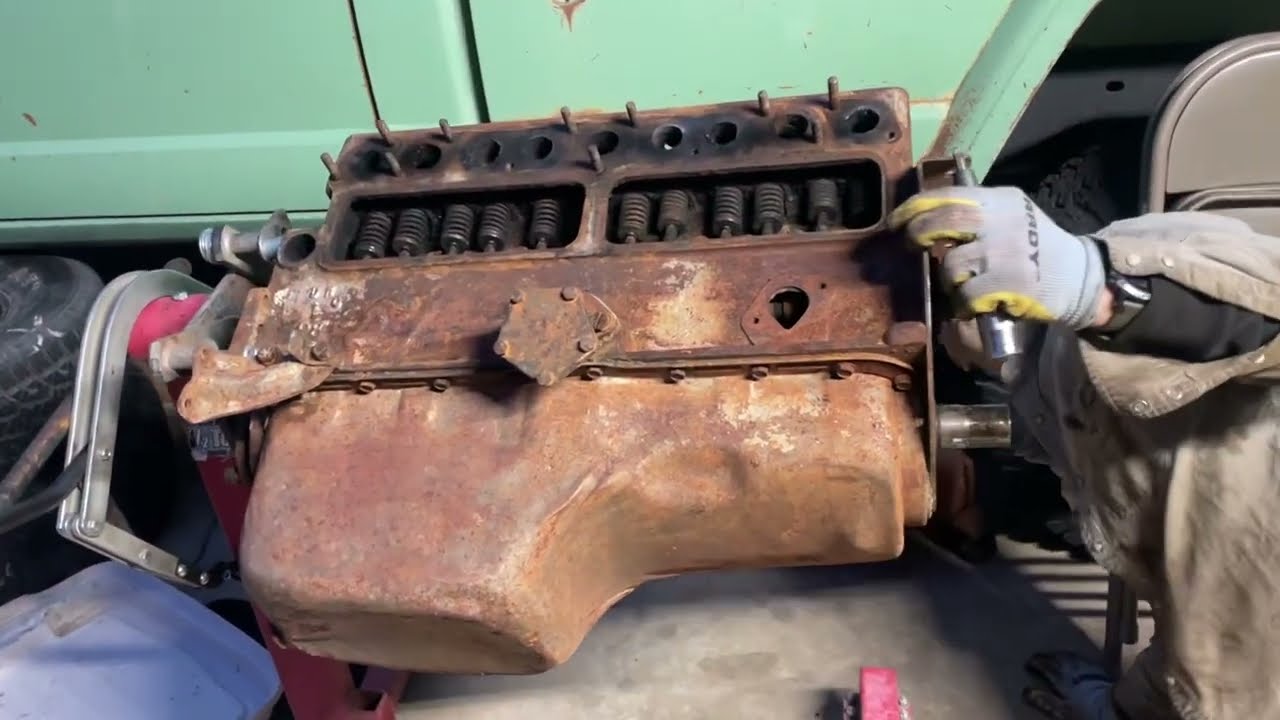 Slotted screws are the worst - This time we were lucky! - 1949 Dodge P18 Engine