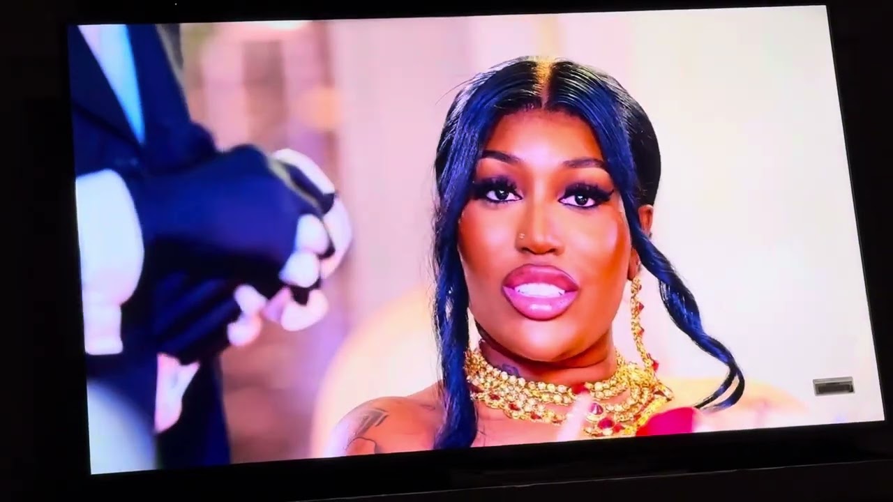 Young’s famous & Africa Diamond kissing Fantana I feel sorry to zuchu