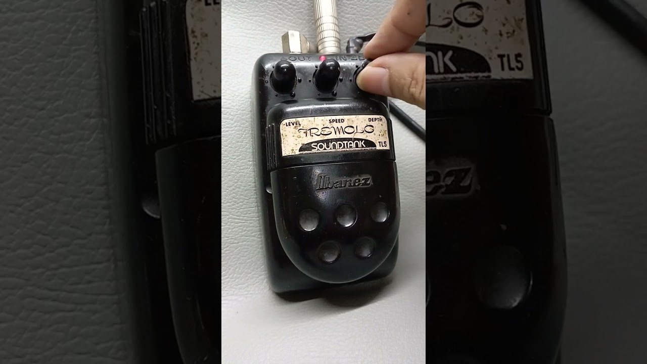 Ibanez TL5 - Soundtank - Tremolo Pedal- Pedal Review - REVOLT MUSIC SHOP - 230101