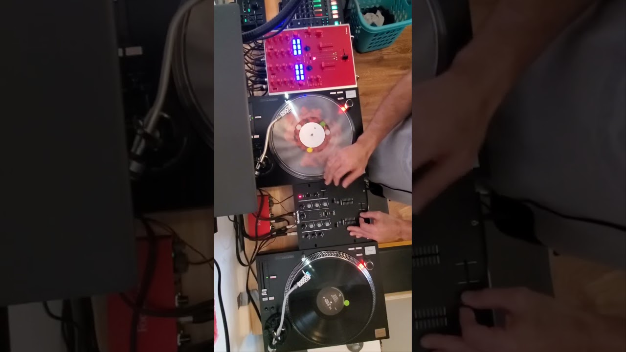 Scratch Practice over TR8s Beat