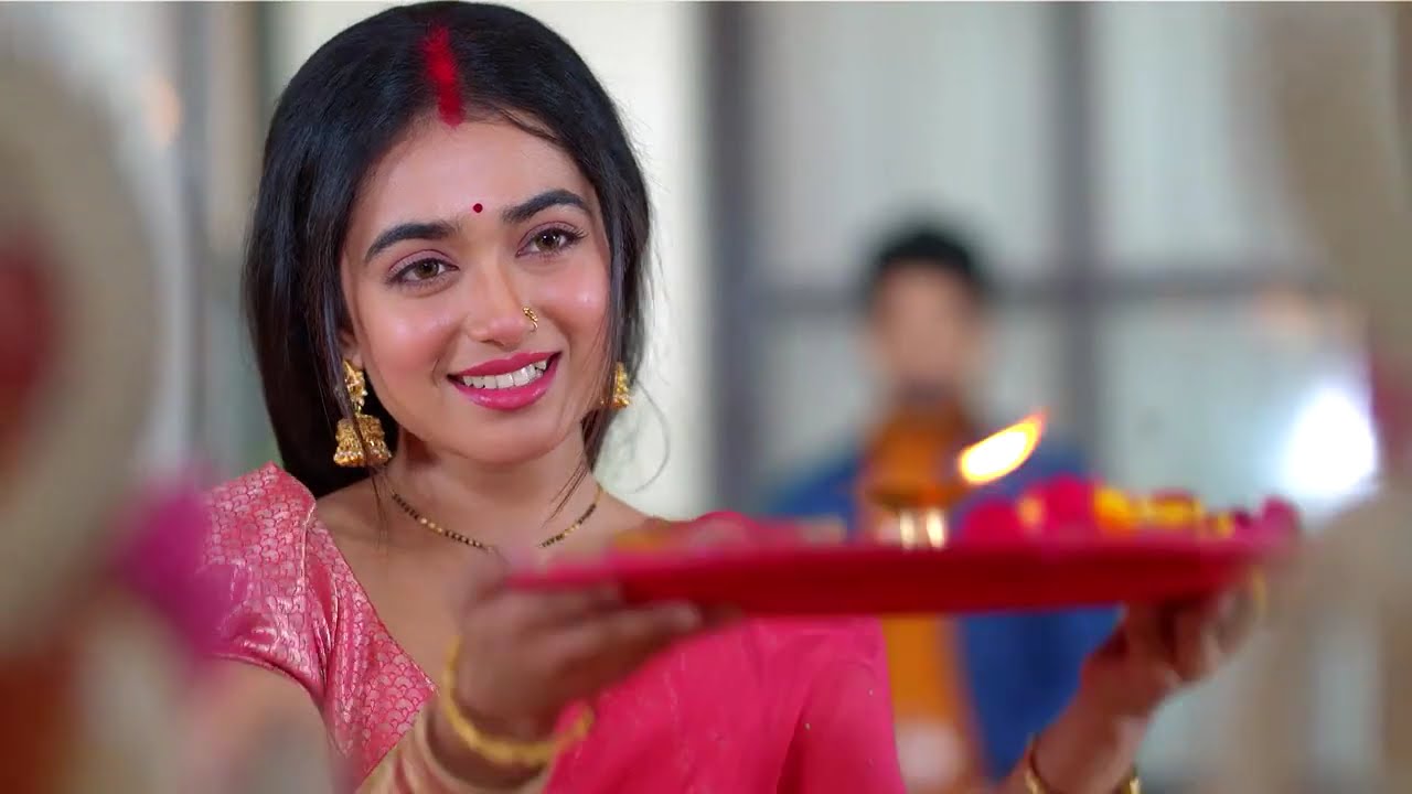 Naane Varuven - Full Ep - 249 -  - Zee Tamil