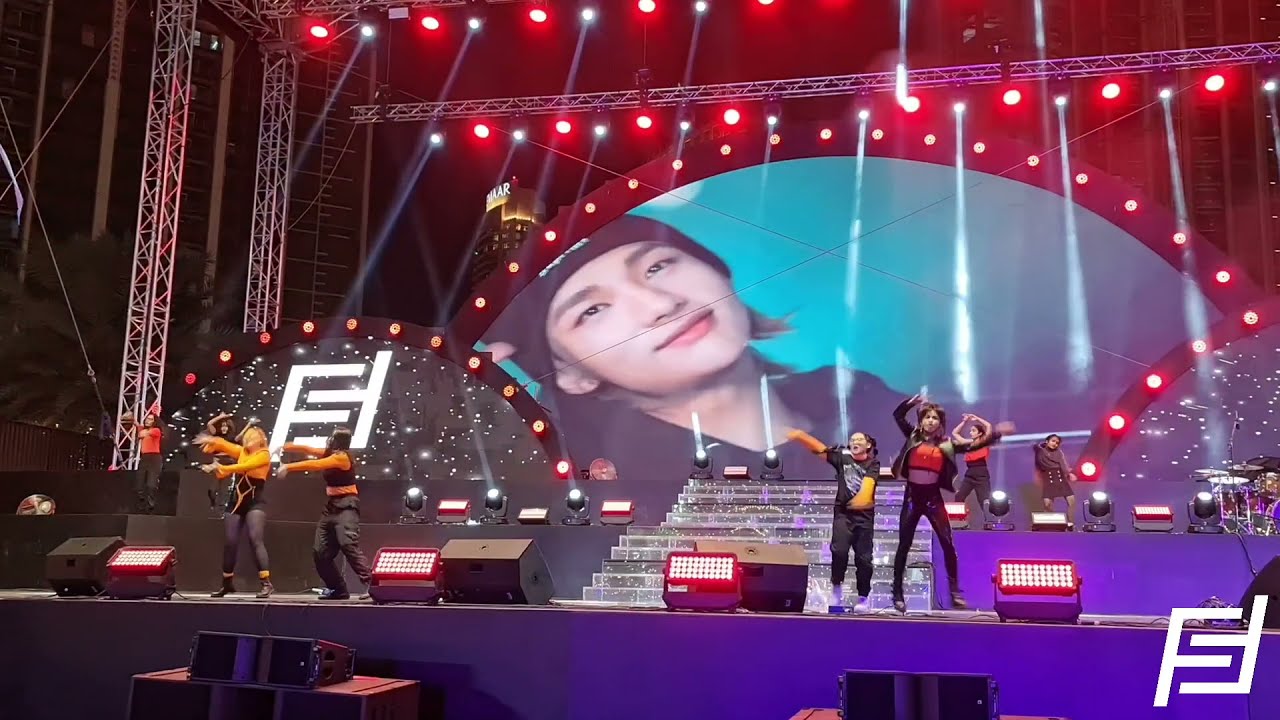 DUBAI KPOP IN PUBLIC | STRAY KIDS, ENHYPHEN, ITZY | DXBFELICITY | DAY 1 @ DSF MARKET (16.12.2021)