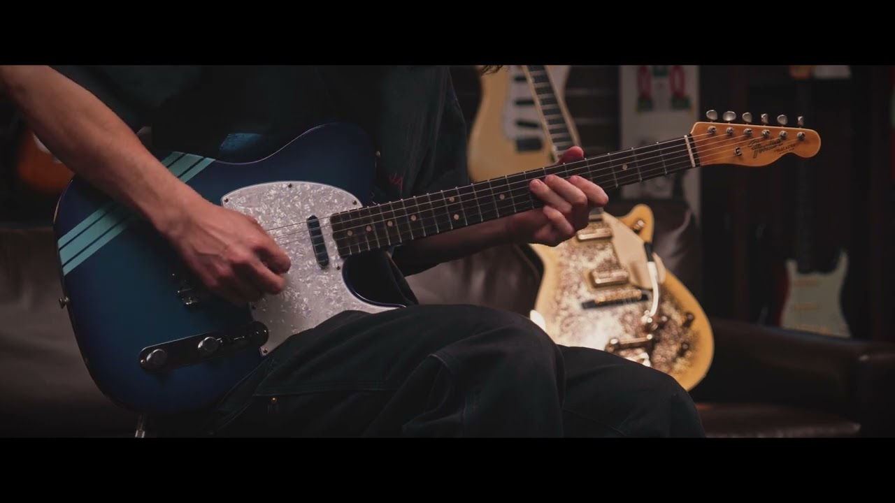 FENDER CUSTOM SHOP 1965 Telecaster Journeyman Relic Daphne Blue Racing Stripe on Ice Blue Metallic