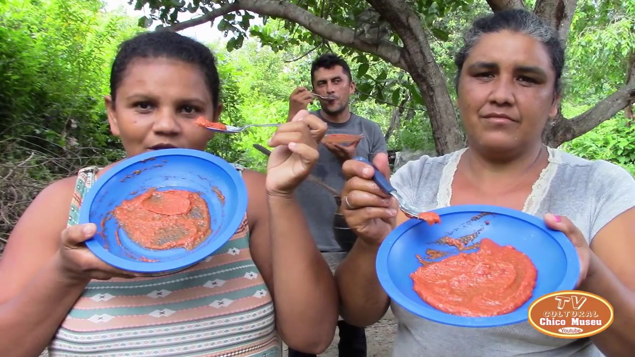 VEJA COMO FIZEMOS UM SABOROSO DOCE DE GOIABA  DELICIAS LÁ DA ROÇA