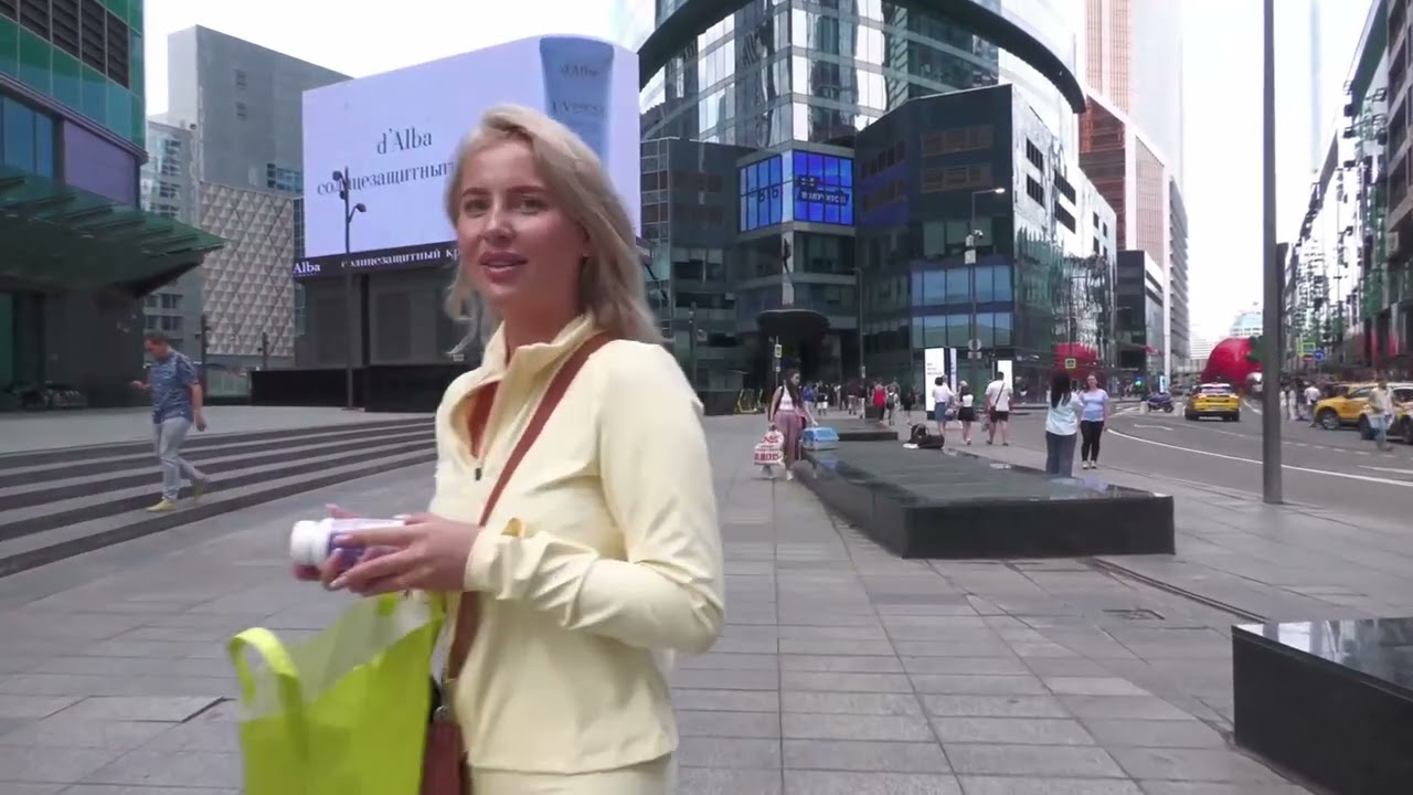 Real Russia Today 🇷🇺 Moscow Everyday Street Moments | City Walk