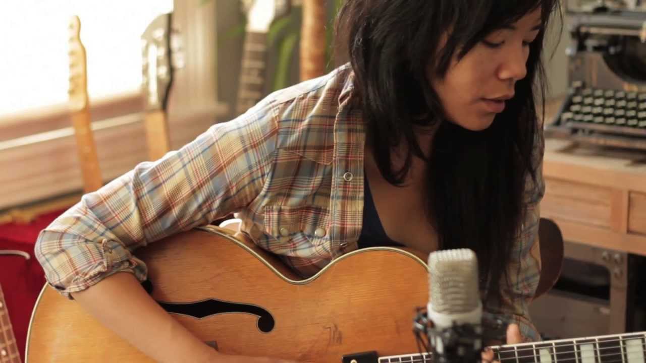 Thao plays 