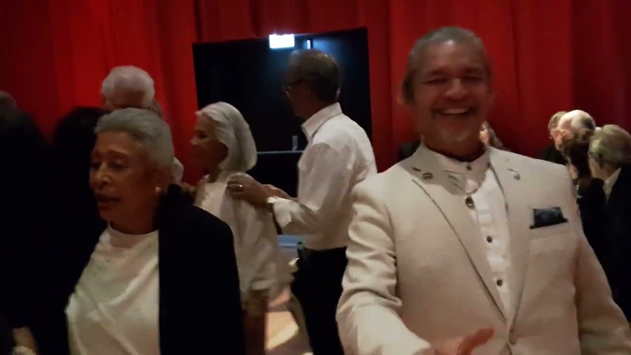 *RELIGHT* AFTER Sunday Noon PARTY, M.m.v. de Band *CLIFF and his LONESTARS*. Zondag 9 Nov. 2025. (2)