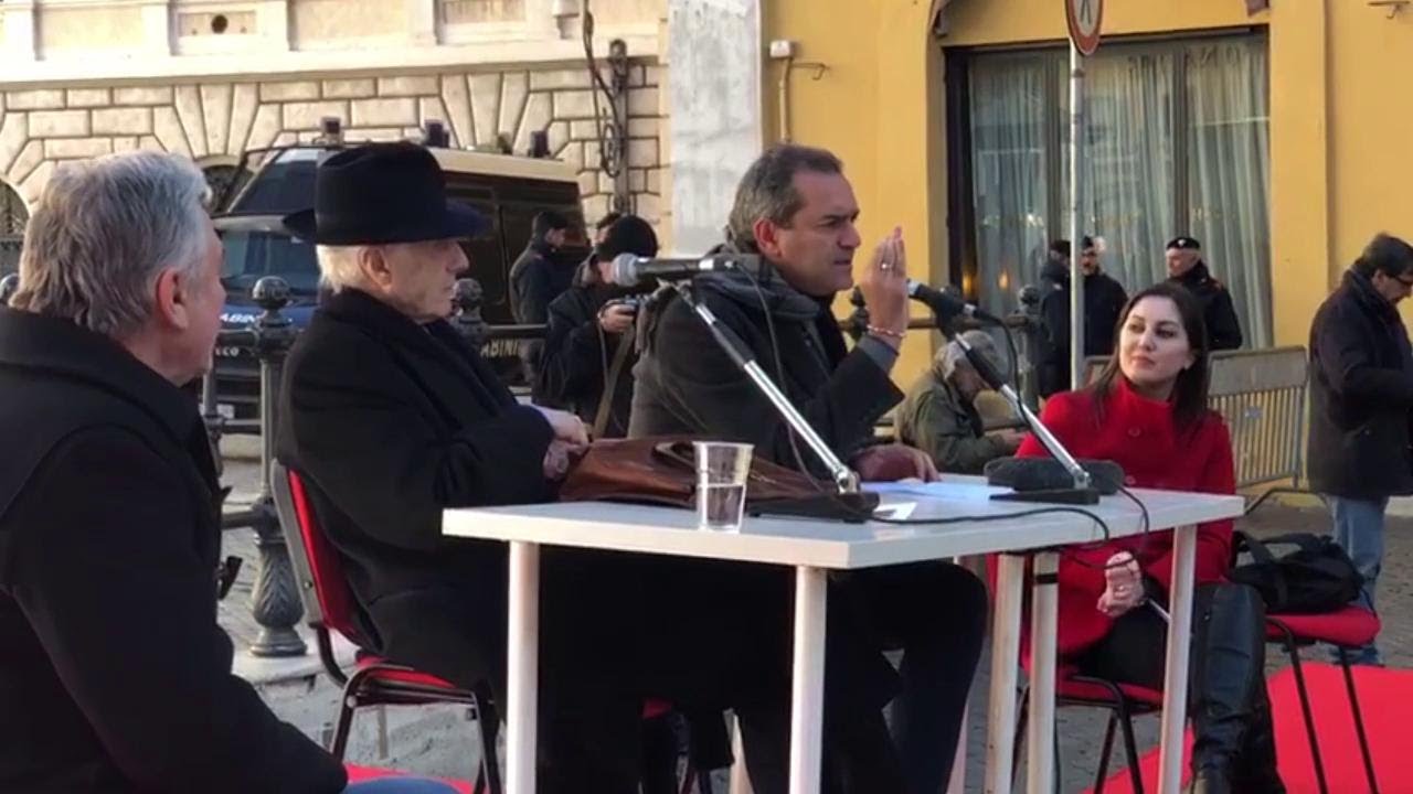 De Magistris: 