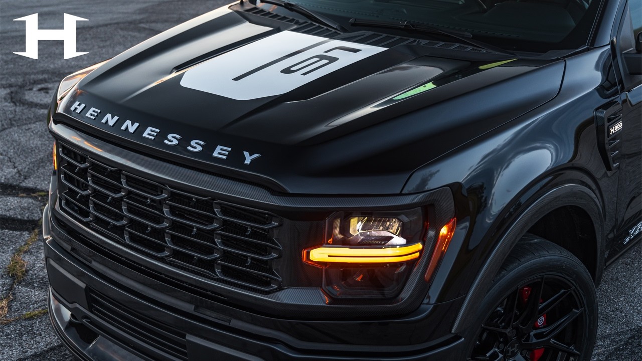 STREET VENOM | Lowered Ford F-150 Race Truck | Supercharged Venom 800 Sport