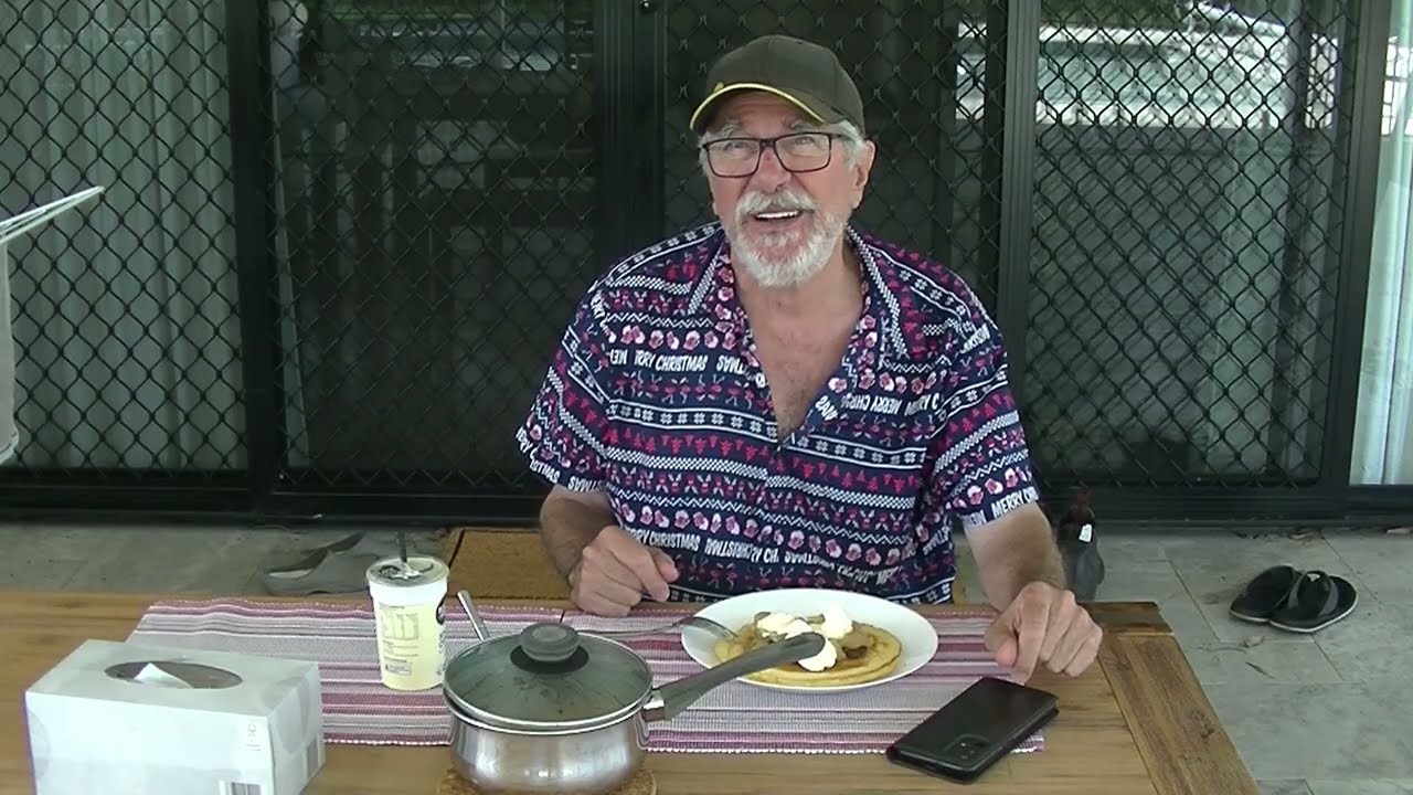 A cranky old cook. Christmas brekkie.