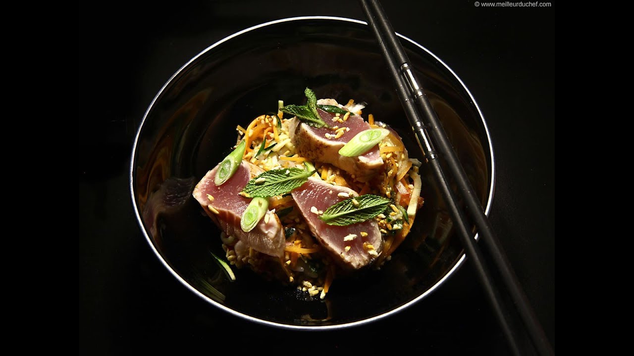 Recette de la Bonite snackée, salade croquante au riz torréfié et Yuzu par Fabian Feldmann