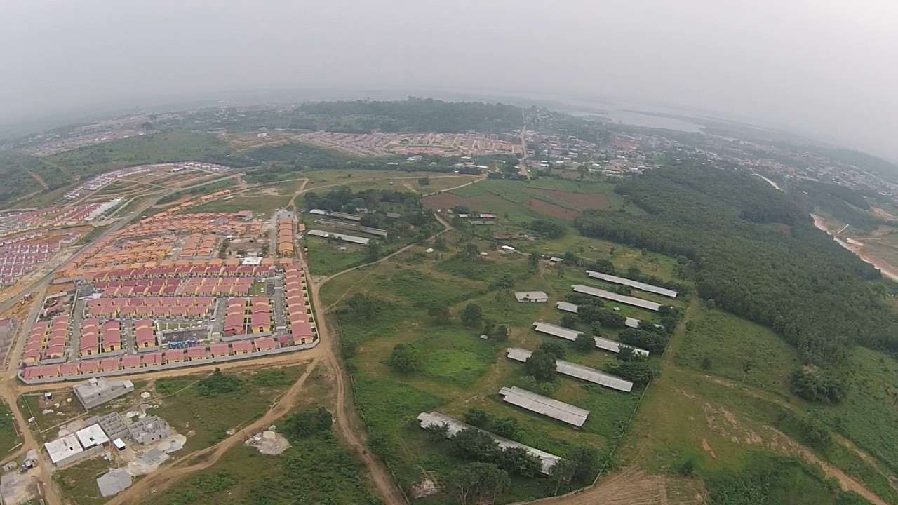 Dji phantom 2 vision+ C I  Bingerville 15 01 2017 DJI01796