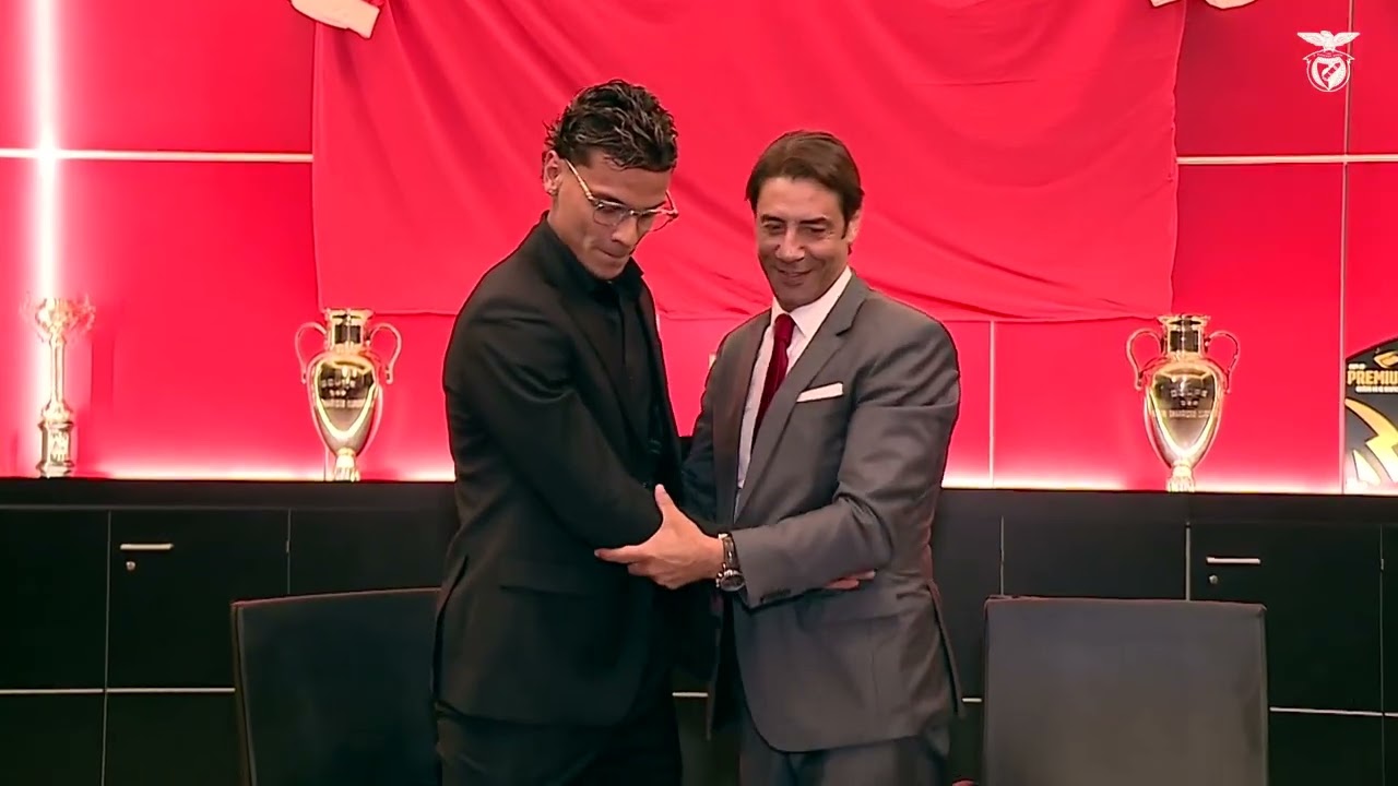 Declaraciones de Richard Rios  luego de ser presentado como nuevo jugador del Benfica.