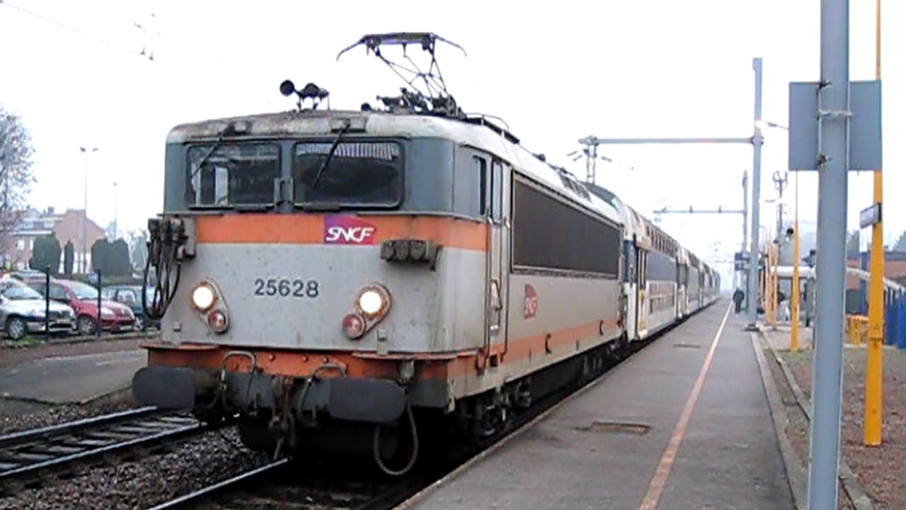 France: SNCF Class BB 25500 electric locomotive leaves Libercourt towards Douai
