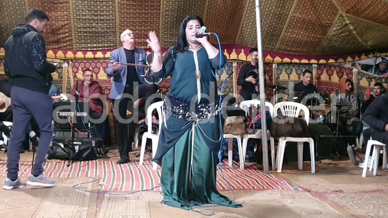 مجموعة من الاغاني مع الفنان العربي شيهب ونجاة السكود فراجة دازت زينة ضد مجموعة خوت العلام
