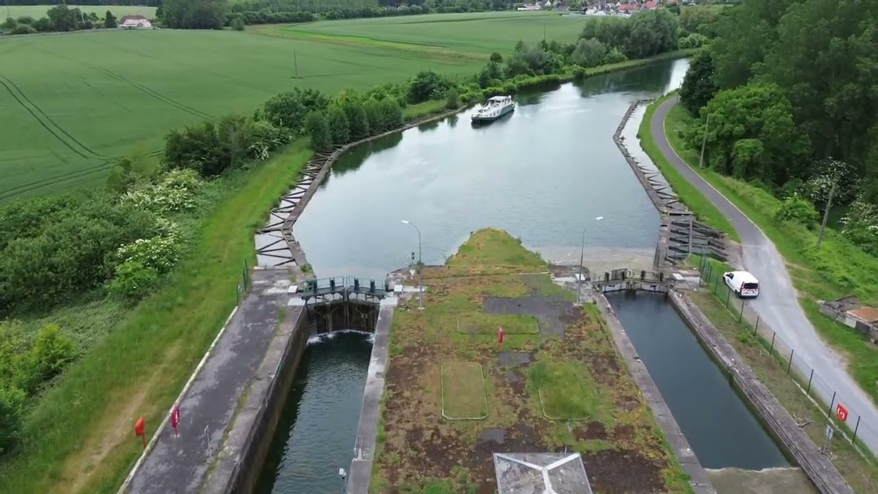 Lovely walk along a french canal 🛥️ ( La Fere)