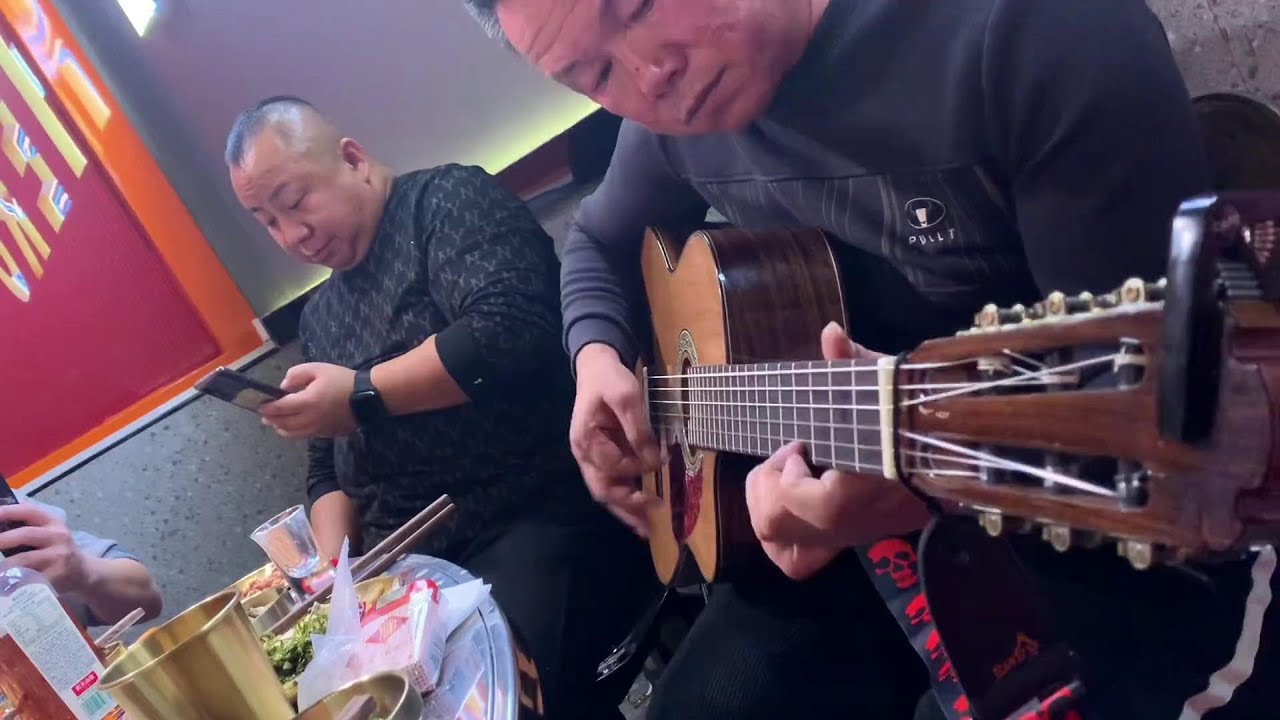 新疆人人都会唱的酒桌神曲《吉尔拉》又名《新疆英姿》你学会了吗 
