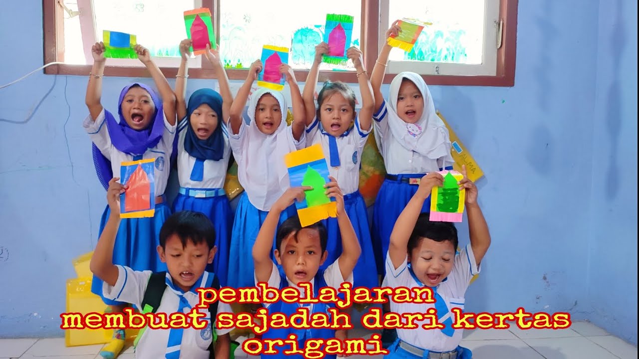 Pembelajaran membuat sajadah dari kertas origami | kegiatan ramadhan anak PAUD